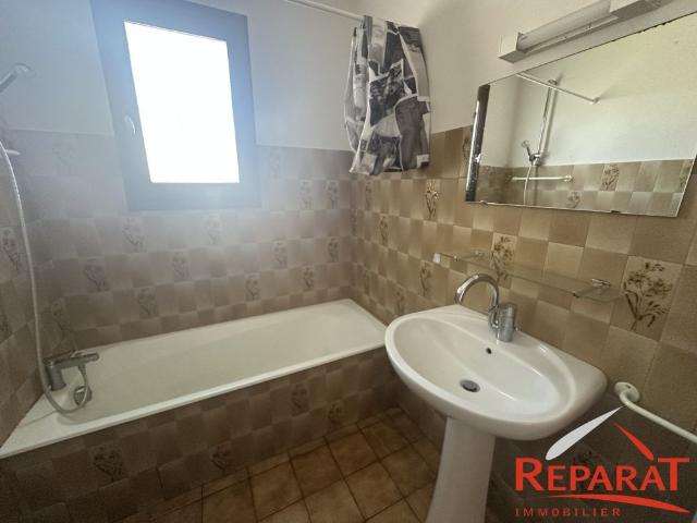 Location Appartement 1 pièce 38m² BRIVE LA GAILLARDE 19100