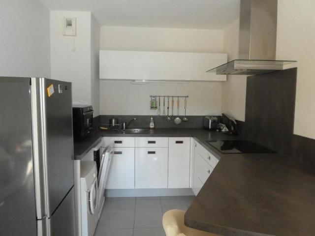 Location Appartement 1 pièce 38m² FREJUS 83600