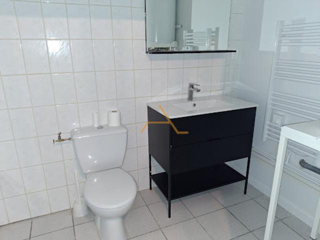 Location Appartement 1 pièce 39 m2 Dieulefit