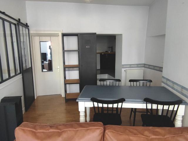 Location Appartement 1 pièce 39m²