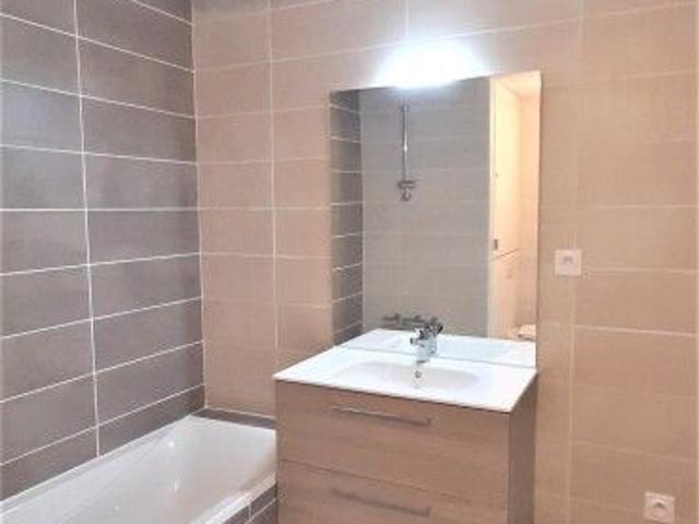Location Appartement 1 pièce 39m² EVIAN LES BAINS 74500