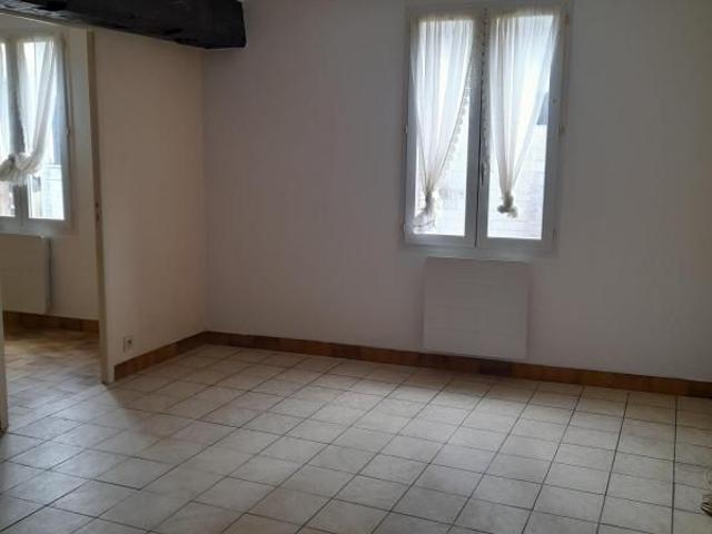 Location Appartement 1 pièce 39m² SELLES SUR CHER 41130