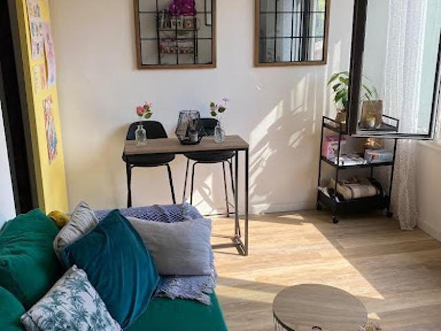 Location Appartement 1 pièce 30 m2 Aix en Provence