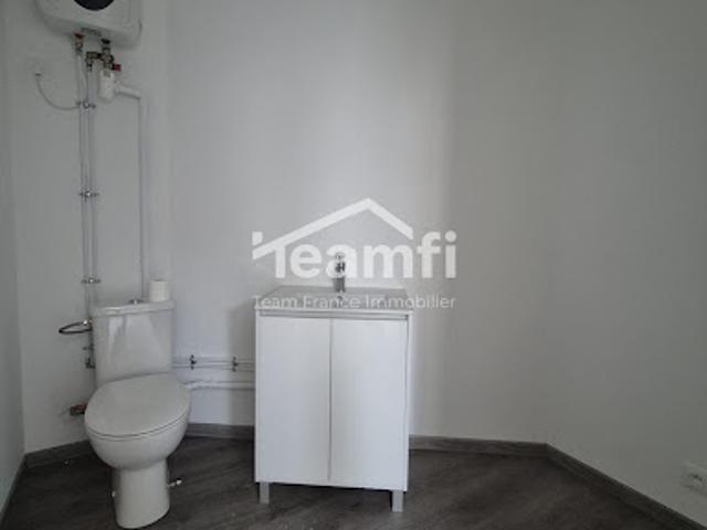 Location Appartement 1 pièce 30 m2 Châtelguyon
