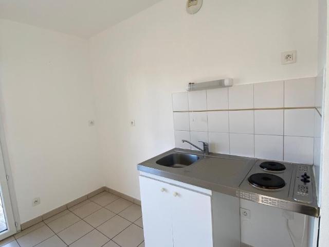 Location appartement 1 pièce 30 m² à Perpignan 66000
