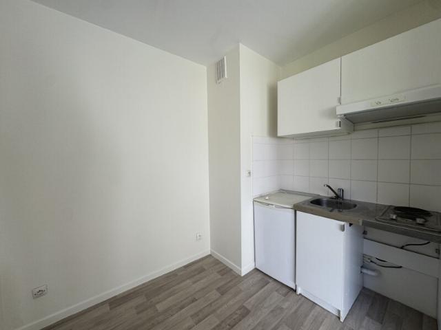 location appartement 1 pièce 30 m² orleans: t1 de 30.93 m² | 9386 durand montouché