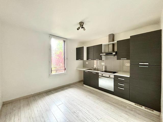 Location appartement 1 pièce, 30.00m², Éragny