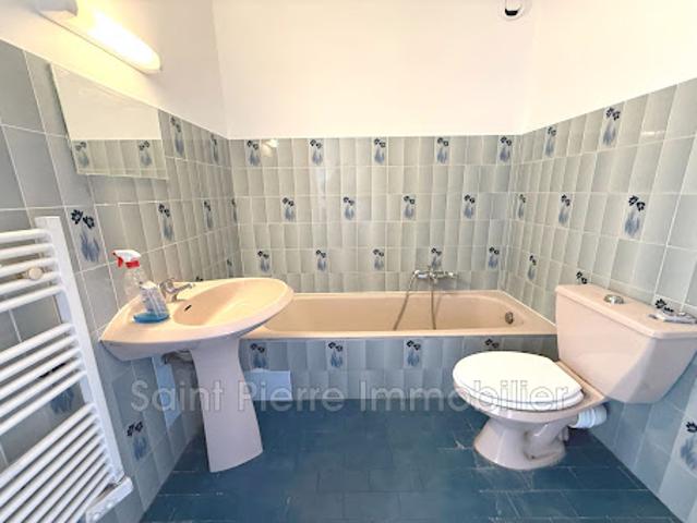 Location Appartement 1 pièce 30.14 m2 Saint Laurent du Var