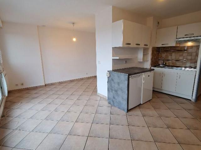 Location appartement 1 pièce, 30.22m², Massy