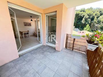 Location Appartement 1 pièce 30.32 m2 Saint Laurent du Var