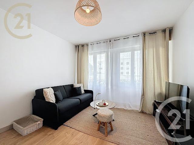 Location Appartement 1 pièce 30.56 m2 Cannes