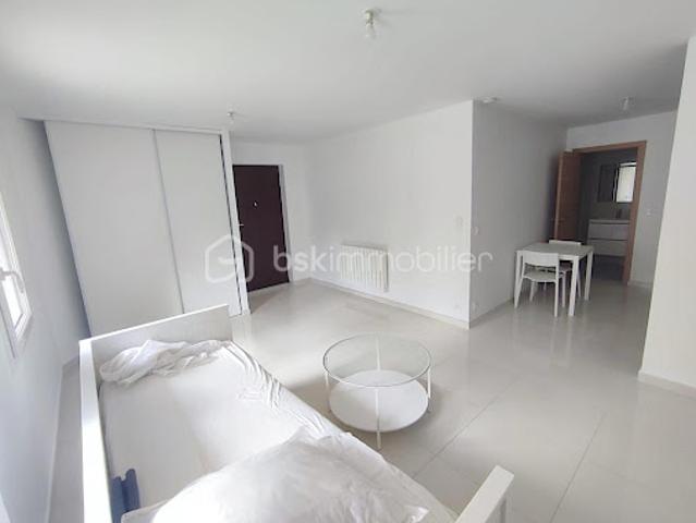 Location Appartement 1 pièce 30.52 m2 Savigny sur Orge
