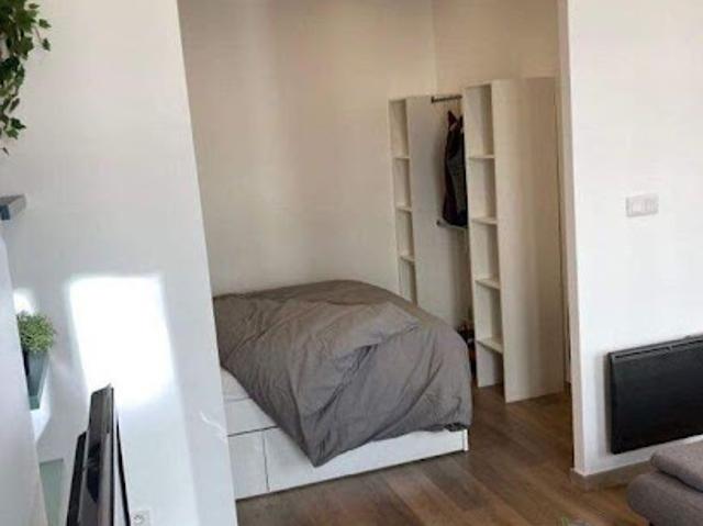 Location Appartement 1 pièce 30.98 m2 Marseille 2ème