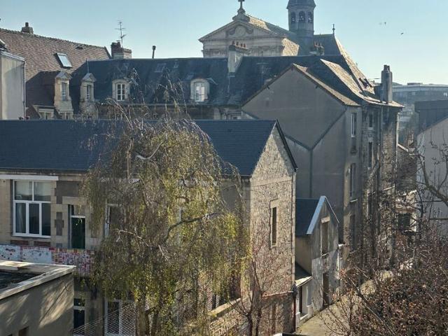 Location Appartement 1 pièce 30m²