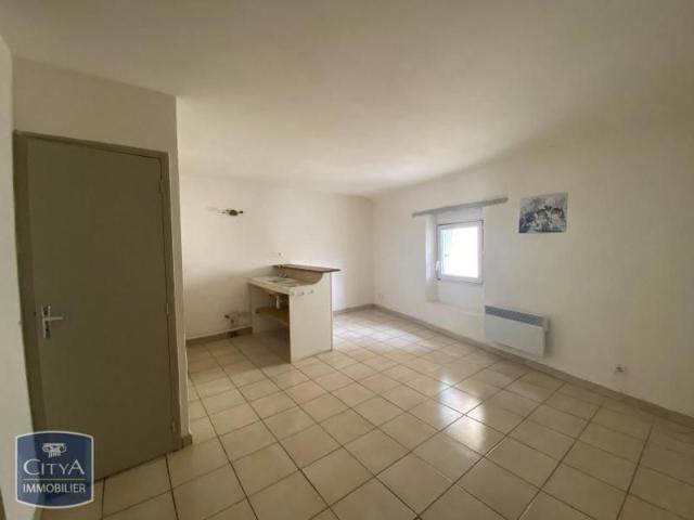 Location Appartement 1 pièce 30m² BEAUMES DE VENISE 84190