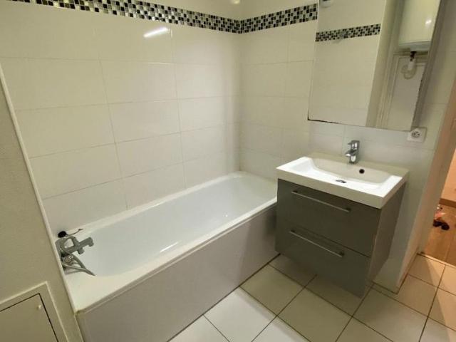 Location Appartement 1 pièce 30m² BORDEAUX 33000
