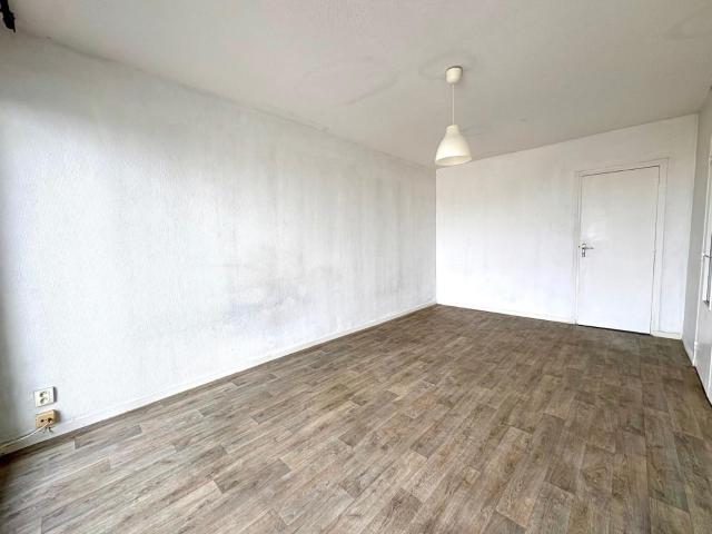 Location Appartement 1 pièce 30m² BORDEAUX 33800