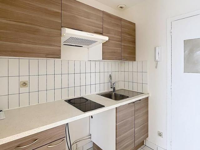 Location Appartement 1 pièce 30m² BRIE COMTE ROBERT 77170