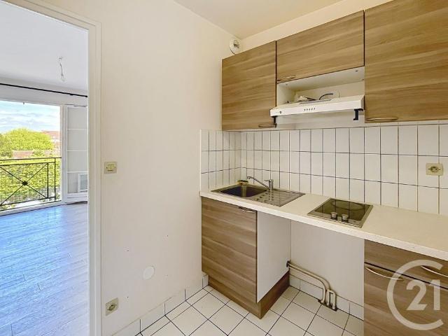 Location Appartement 1 pièce 30m² BRIE COMTE ROBERT 77170