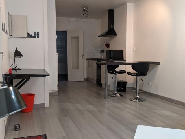 Location Appartement 1 pièce 30m² ISSOUDUN 36100