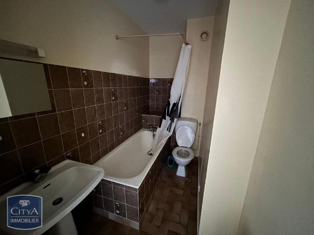 Location Appartement 1 pièce 30m² LE BLANC 36300