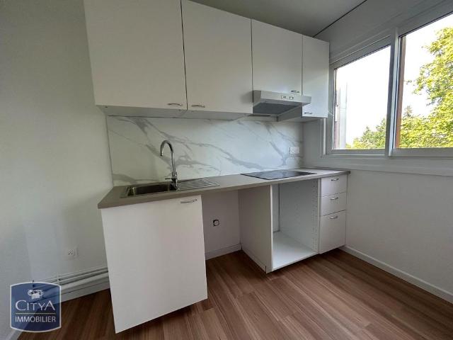 Location Appartement 1 pièce 30m² LES ULIS 91940