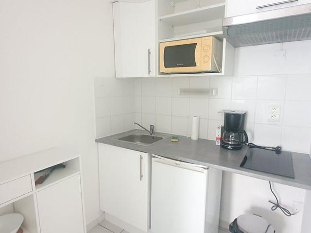 Location Appartement 1 pièce 30m² MONTPELLIER 34000