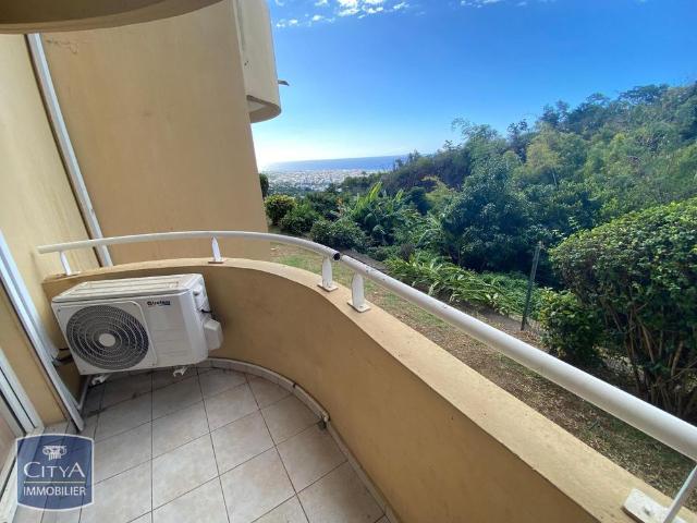 Location Appartement 1 pièce 30m² ST DENIS 97400