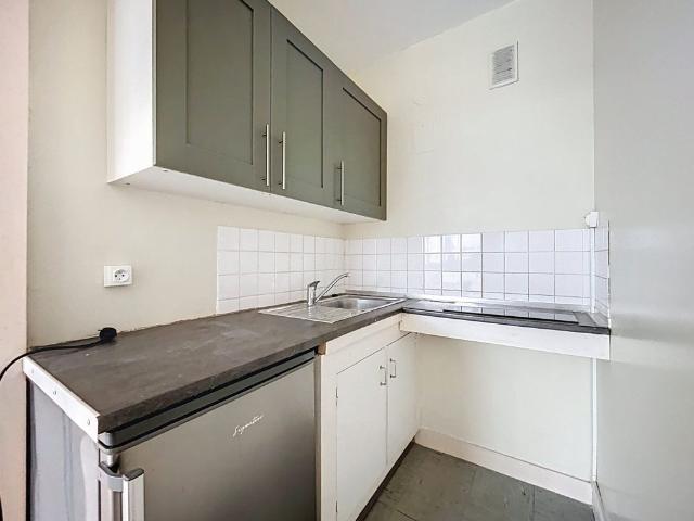 Location Appartement 1 pièce 30m² ST LO 50000