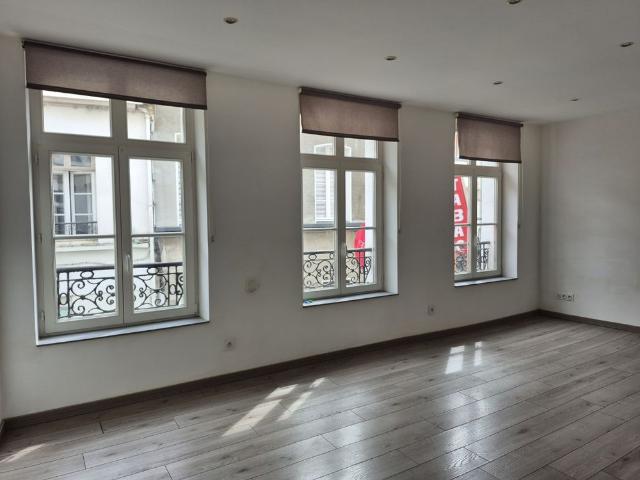 Location Appartement 1 pièce 30m² ST OMER 62500