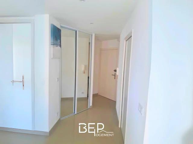 Location Appartement 1 pièce 31 m2 Nice