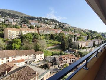 Grasse, Alpes-Maritimes - Cave, Terrasse