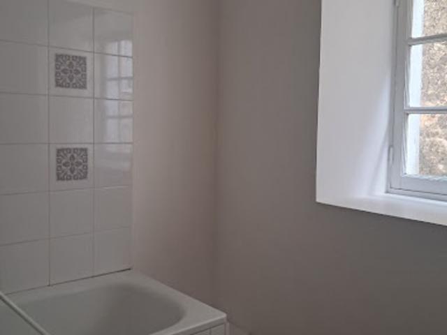 Location Appartement 1 pièce 31 m2 Jonzac