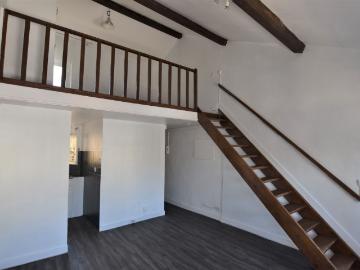 Location appartement 1 pièce, 31.18m², Pontoise