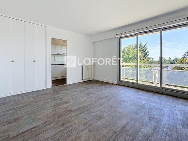 Location Appartement 1 pièce 31.48 m2 Sceaux