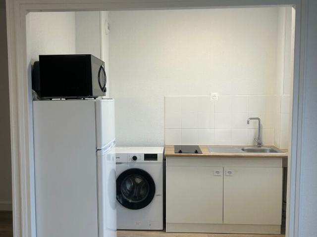Location appartement 1 pièce, 31.79m², Le Mans