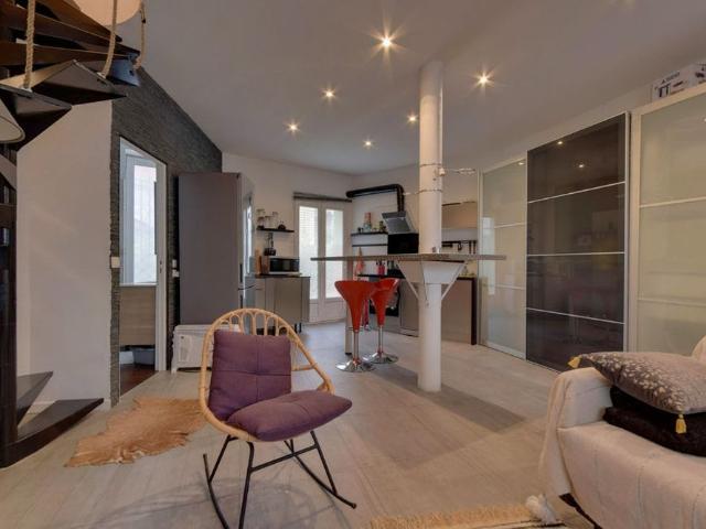 Location appartement 1 pièce, 31.93m², Montreuil