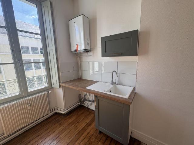 Location Appartement 1 pièce 31m² ANGERS 49000