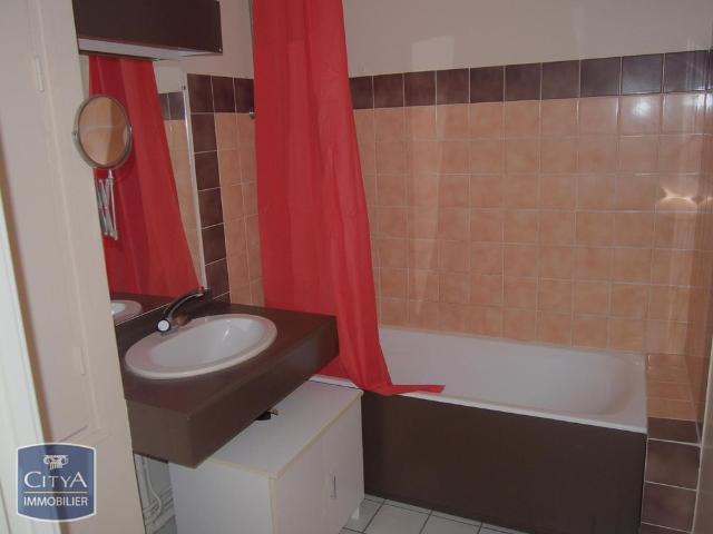 Location Appartement 1 pièce 31m² ANGERS 49100