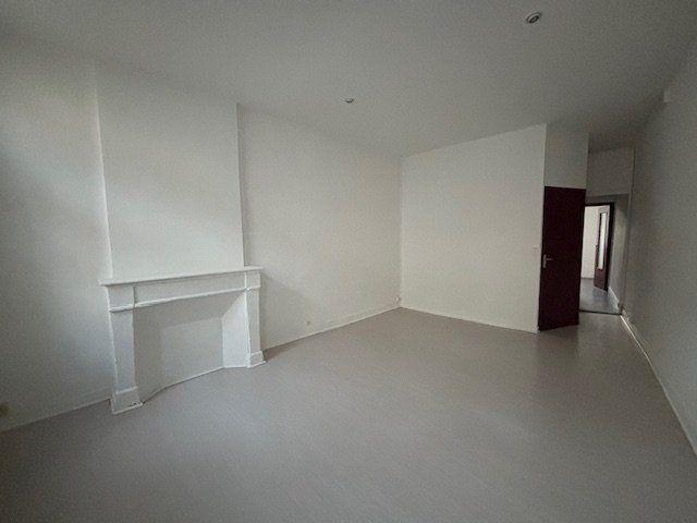 Location Appartement 1 pièce 31m² ANGOULEME 16000