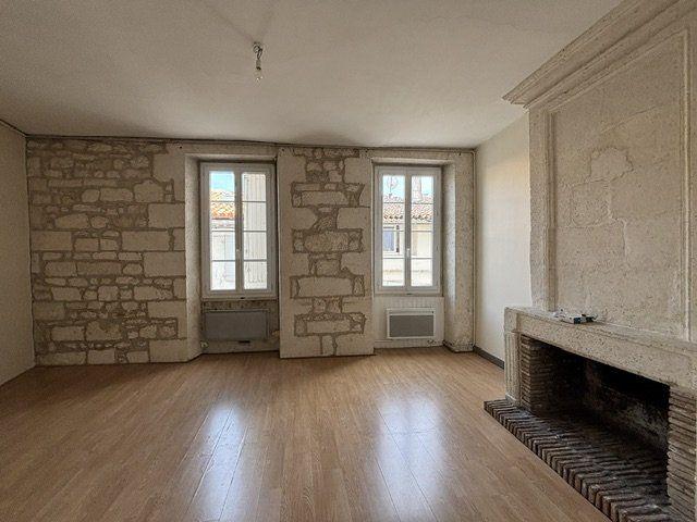 Location Appartement 1 pièce 31m² ANGOULEME 16000