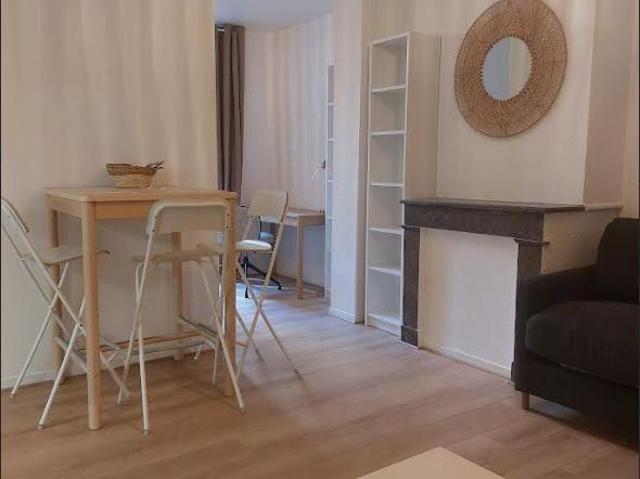 Location Appartement 1 pièce 31m² BORDEAUX 33000