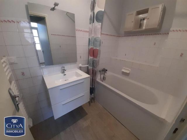 Location Appartement 1 pièce 31m² CHATELLERAULT 86100