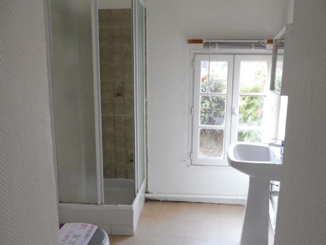 Location Appartement 1 pièce 31m² FONTAINEBLEAU 77300