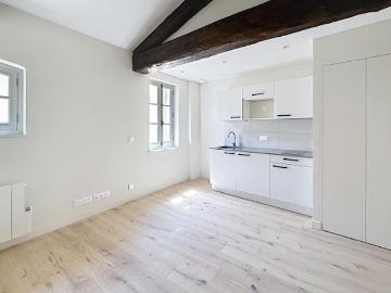 Location Appartement 1 pièce 32 m2 Avignon