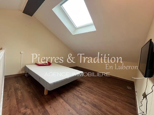 Location Appartement 1 pièce 32 m2 Saignon