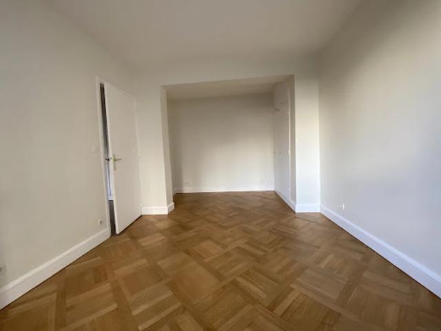 Location Appartement 1 pièce 32.17 m2 Paris 17ème