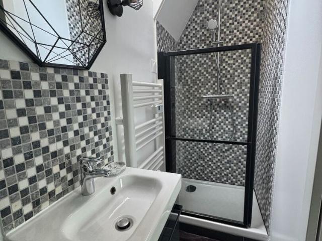 Location appartement 1 pièce, 32.60m², Verrières le Buisson