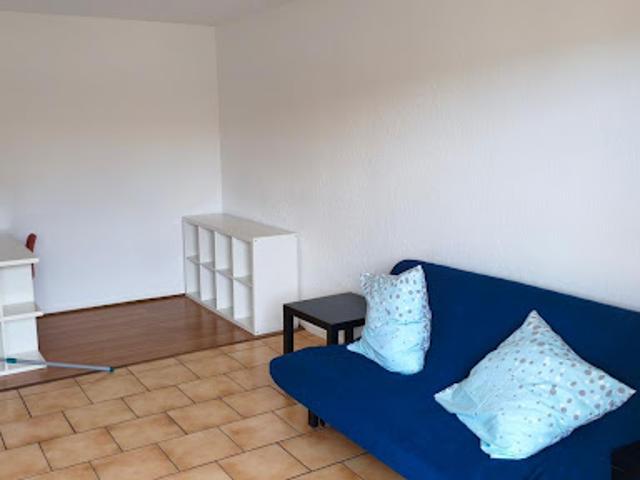 Location Appartement 1 pièce 32.7 m2 Saint Laurent du Var