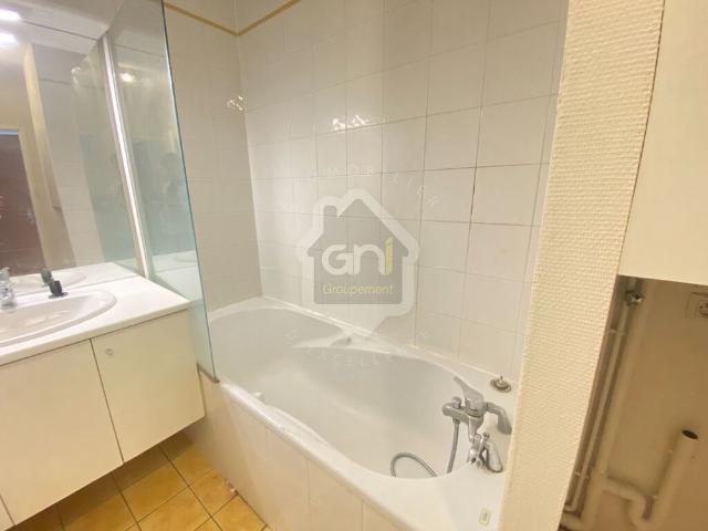 Location Appartement 1 pièce 32m²